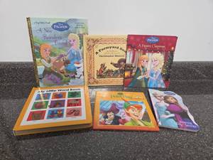 lot 324 image: Childrens Book Lot