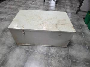 lot 248 image: Large hinge lid metal storage box