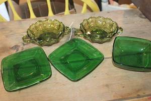 lot 5146 image: Vintage Indiana Green Glass Bowls & More