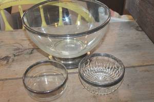 lot 5149 image: Vtg. Silver Plated Salad Bowl and More