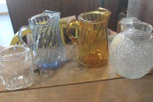 lot 5150 image: Vintage Glass Pitchers