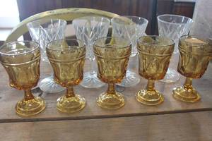 lot 5167 image: Amber Glass Small Goblets and More