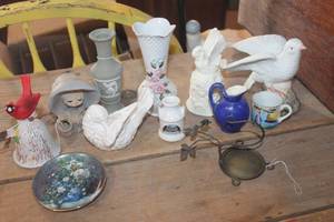 lot 5185 image: Vintage Vases & More