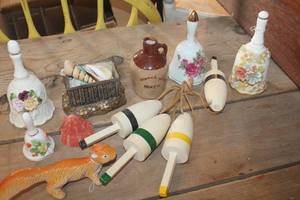 lot 5195 image: Vintage Bells and More