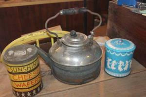 lot 5198 image: Vintage Teapot and Tins