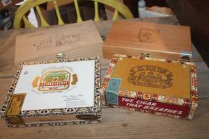 lot 5211 image: Cigar Boxes
