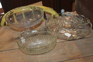 lot 5213 image: Glass Serving Platter and More
