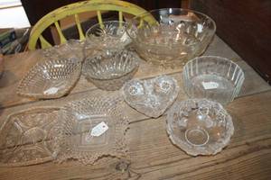 lot 5215 image: Vintage Glass Serving Dishes