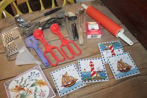 lot 5218 image: Kitchen Utensils and More