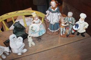 lot 5235 image: Vintage Figurines and More