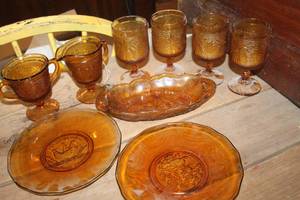 lot 5242 image: Vintage Amber Glass Serving Dish and More