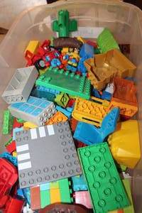 lot 5291 image: Lot of Duplo Blocks