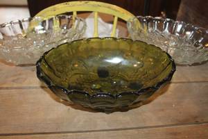 lot 5294 image: Vintage Green Glass Footed Serving Dish & More