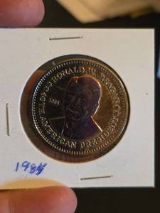 lot 4 image: Ronald W. Reagan Presidential Commemorative Double Eagle Coin 1984