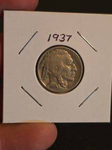 lot 40 image: 1937 Buffalo nickle