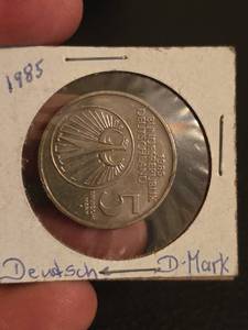 lot 64 image: 1985 Deutsch D Mark $5 coin