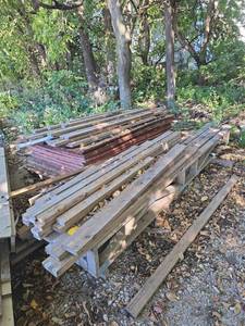 lot 21924 image: Lot of Assorted Dimensional Lumber, Wood Roof Trusses and OSB Sheets
