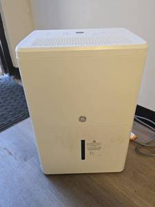 lot 21957 image: GE Dehumidifier w Digital Humidity Display, Water Bucket & Power Cord