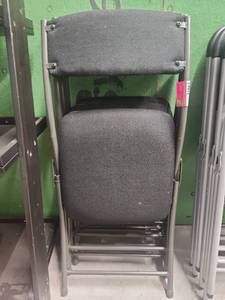 lot 21963 image: (4) Black Padded Folding Chairs w Gray Steel Frames&nbsp