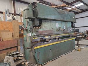 lot 8790 image: Wysong Mechanical Press Brake 175 Ton Rated  Model H-175-168 (RIGGING FEE WILL BE ADDED OF $2,952)