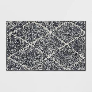 lot 21185 image: 26x4 Washable Criss Cross Easy Care Accent Rug CharcoalIvory - Threshold - Retail $40