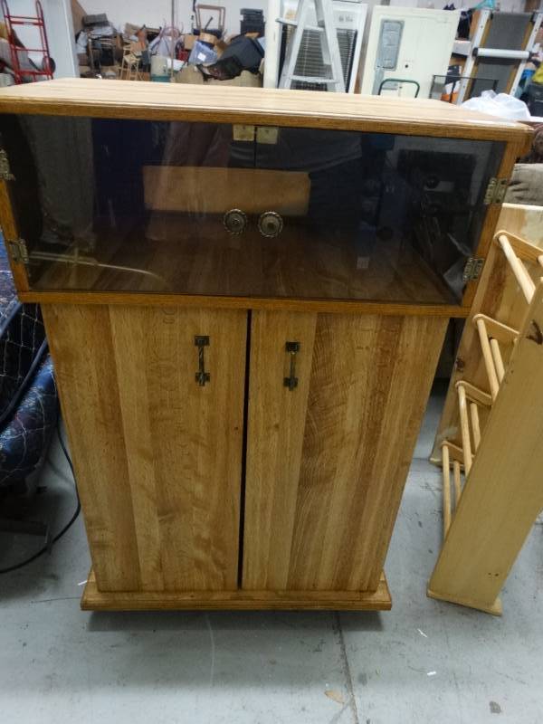 lot 8036 image: wooden media cabinet -- approx L30xW18xH46 12