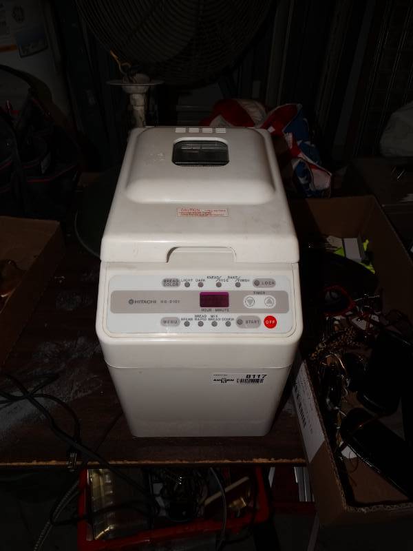 lot 8117 image: Hitachi HB-B101 Bread Maker