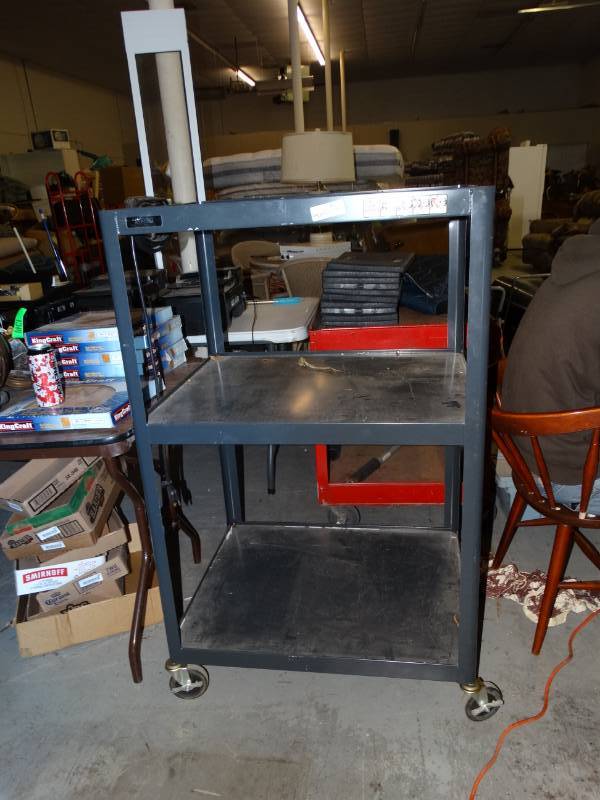 lot 8143 image: black media cart