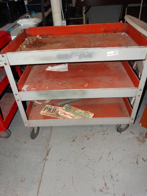 lot 8146 image: Grey 3-Shelf Metal Rolling Cart