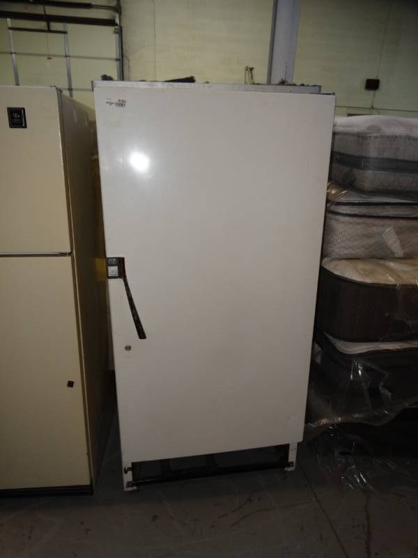 lot 8163 image: sears cold spot freezer ... in working condition