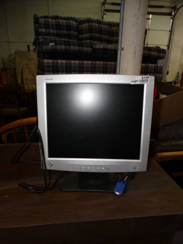 lot 8169 image: Gateway Computer Monitor--Model #FPD1730