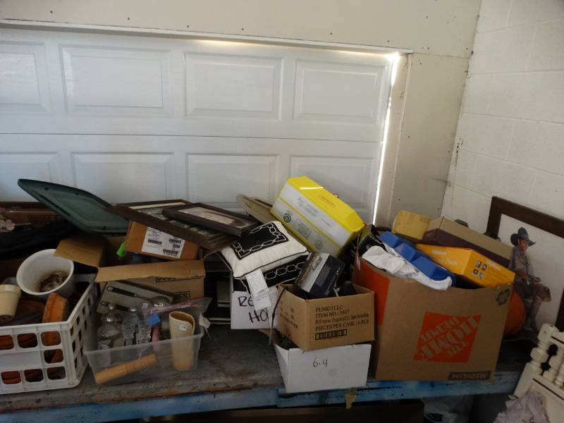 lot 8209 image: Large Table Lot of Assorted Goods