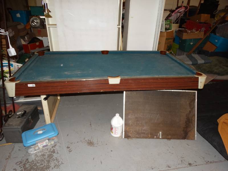 lot 8161 image: pool table