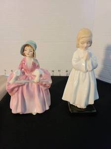 lot 1007 image: Vintage Royal Doulton Little Bo Peep bone china HN 1811 and RD praying girl HN 1978, both 5in tall