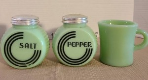lot 1017 image: Jadeite Green Glass Salt Pepper Shakers and Mug 3-Piece Set