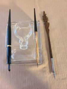 lot 1018 image: Fountain pens, dipping pen, glass inkwell