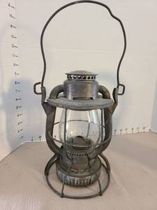 lot 1025 image: Vintafe Dietz Vesta NYC Railroad Lantern with Glass Globe