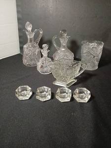 lot 1074 image: Glassware lot