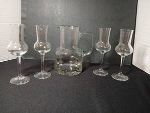 lot 1077 image: Bormioli Rocco Riserva Grappa Glasses and pitcher