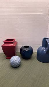 lot 1129 image: Ceramic Decorative VasesVessels and orb
