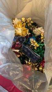 lot 1216 image: Bag of bows
