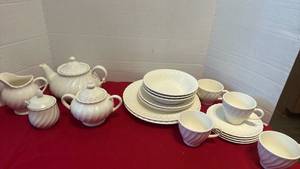 lot 1408 image: White swirl pattern dish set 24 piece set