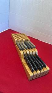 lot 1410 image: Kitchen Knife Set with Wood Storage Block