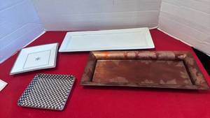 lot 1417 image: Tableware and Serveware Lot 4 Serving Trays and Platters