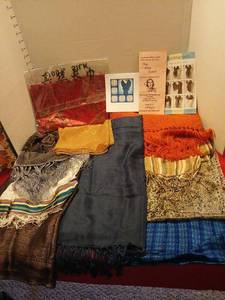 lot 1503 image: Scarf Lot with Instructional Guides