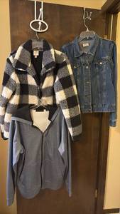 lot 1507 image: Lot of ladies jackets sizes l-xl