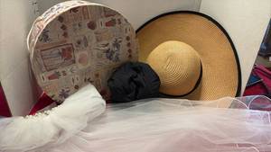 lot 1510 image: 35 bridal veil with hat box and two hats