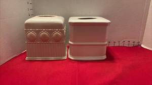 lot 1521 image: Ceramic Tissue Box Covers Lot of 2
