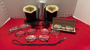 lot 1523 image: Reading glasses and more