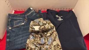 lot 1551 image: 1 pair Sonoma jeans- 16R, 1 skirt- 1X and 1 pullover- XXL. All ladies.